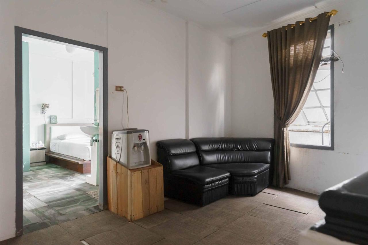 Urbanview Hotel Ananda Syariah By Reddoorz Bukittinggi Luaran gambar