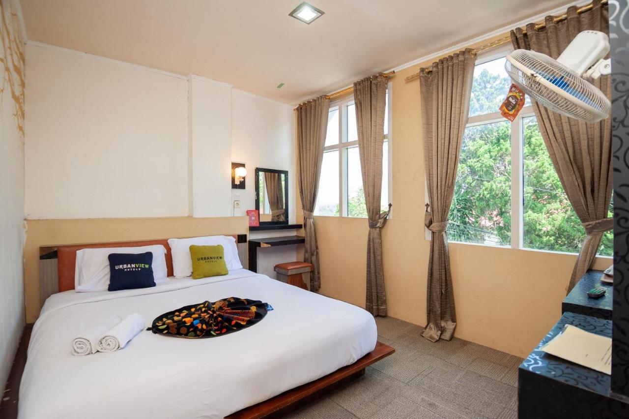 Urbanview Hotel Ananda Syariah By Reddoorz Bukittinggi Luaran gambar